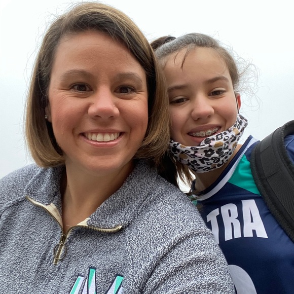 Meet your Posher, Courtney - Picture 1 of 1